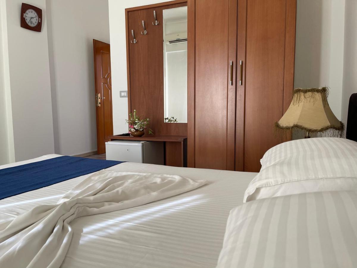 Hotel Benilva Škalngur Екстериор снимка
